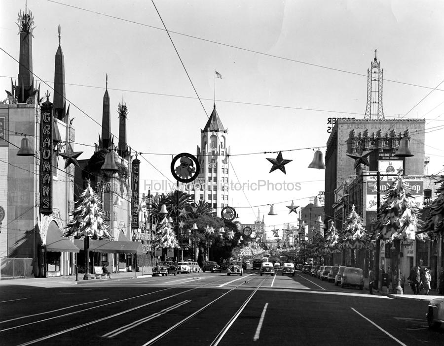 007 H2 Christmas on Hollywood Blvd 1947.jpg